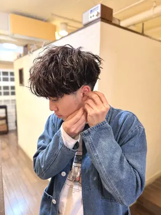 ショート パーマ メンズ メンズ/フェザー ショート/isseyのヘアスタイル