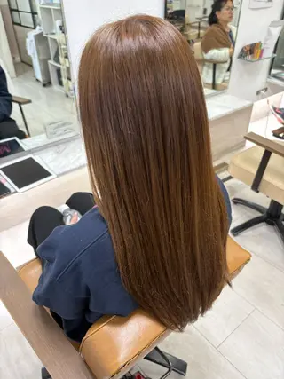 カラー 栗田 優月のヘアスタイル