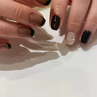 ネイル ネイル&アイ QUEEN&CRIMSON所属・眉WAX/ピーリング ホワイトニングの眉毛・アイブロウイメージ