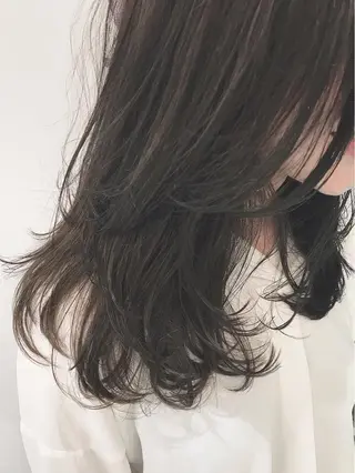 セミロング カラー ナツメダ ダイキのヘアスタイル