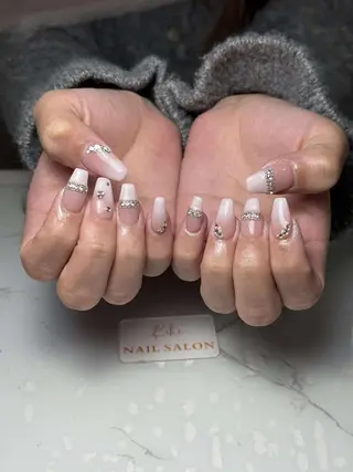 ネイル ユリ🎀長さだし/ パラジェル/持ち込みのネイルデザイン