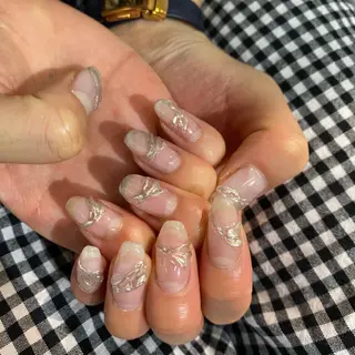 ネイル 椿森 美瑠紅の眉毛・アイブロウイメージ