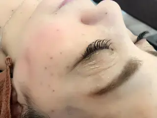 マツエク・マツパ 岡田詩織 MODE Ks松原店のヘアスタイル