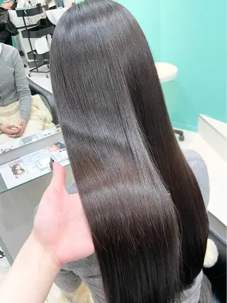 ロング Natsuki🤍 透明感×艶カラー🫧のヘアスタイル