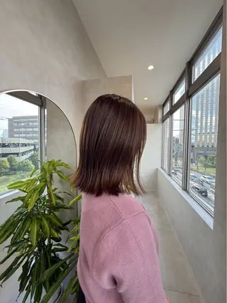 ミディアム Eleanor Ayaのヘアスタイル