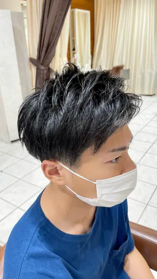 ショート テラモト カズヨシのヘアスタイル