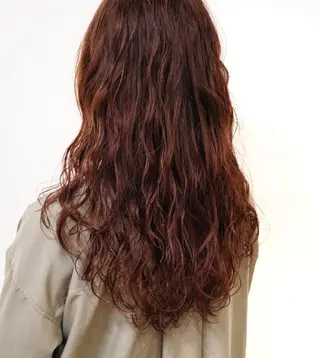 ミディアム パーマ salon m ni サロンマーニ所属・久保田 一のヘアスタイル