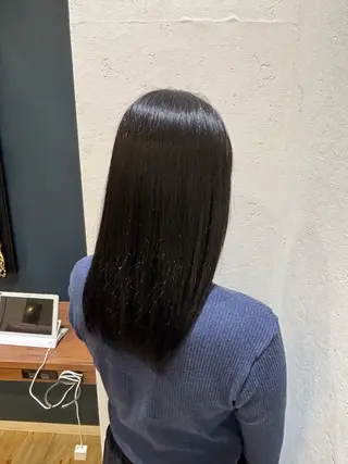 ロング カラー 清水 紗彩のヘアスタイル