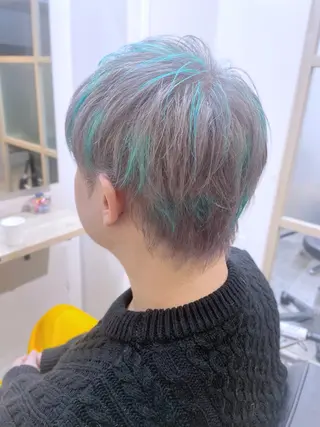 ミディアム カラー メンズ EMANON新宿南口所属・🦄中性ウルフ ☁️Shiori🦄のヘアスタイル