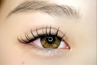 マツエク・マツパ emu所属・ワンホン/束エクステ emu🍒ayumiのマツエク・マツパデザイン