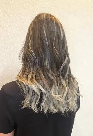 ロング カラー 岡山駅/縮毛矯正/ 透明感カラー/中家のヘアスタイル