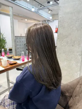 セミロング カラー カイリ /レイヤーカットのヘアスタイル