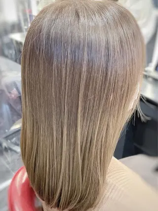 ミディアム ブリーチカラー✨ 駒場 笙のヘアスタイル