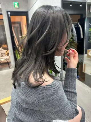 ロング カラー AIRI layer cut hairのヘアスタイル