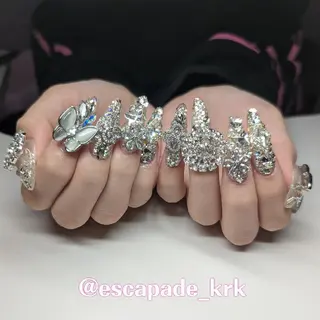 セミロング ネイル クロキ 。のネイルデザイン