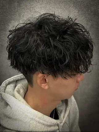 ショート パーマ メンズ メンズウルフ特化🐺 🔥長山耕大🔥のヘアスタイル