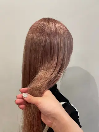 ミディアム ブリーチカラー/ 細川はるかのヘアスタイル