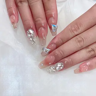 ネイル Me d'eau所属・Me d'eau Rinaのネイルデザイン