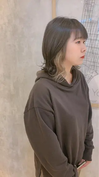 ミディアム カラー 吉原 由菜のヘアスタイル