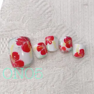 ネイル 園 寛子 （ネイリスト）のネイルデザイン