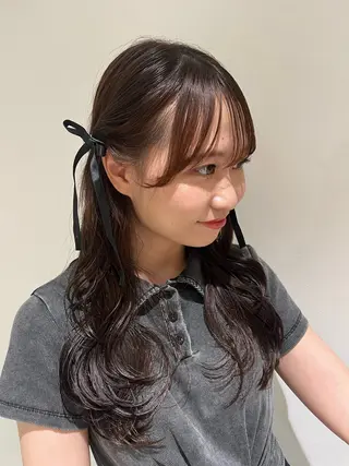 カラー 小島 葵のヘアスタイル