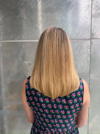 セミロング JetSet所属・JetSet 虎ノ門ヒルズ店のヘアスタイル