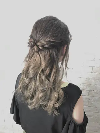 セミロング カラー ヘアアレンジ 韓国ヘア✨グレージュ カラーasamiのヘアスタイル