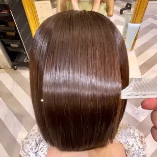 ミディアム カラー 髪質改善【縮毛矯正】 美髪ボブを量産する人のヘアスタイル