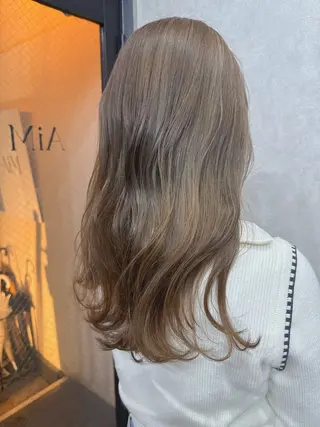 ロング カラー AIRI layer cut hairのヘアスタイル