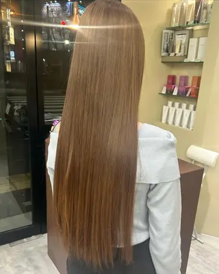 ロング カラー 寺澤 花梨のヘアスタイル