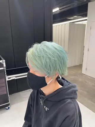 ショート カラー メンズ TAKUMI .のヘアスタイル