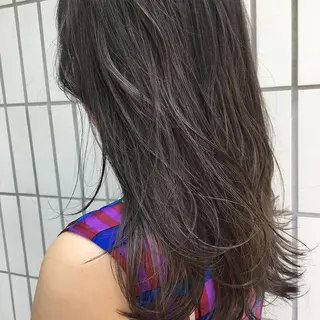 ロング カラー ヘアアレンジ 福壽 優奈のヘアスタイル