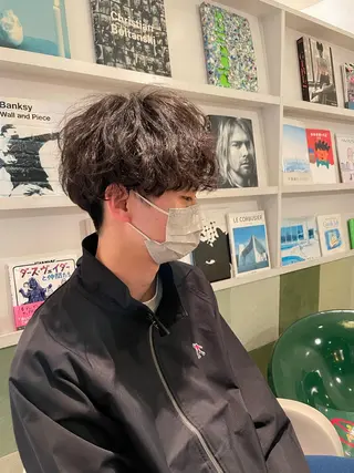 パーマ メンズ 倉島 拓哉のヘアスタイル