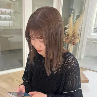 ミディアム カラー 透明感カラー 【chisa チサ】のヘアスタイル