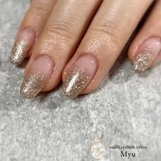 ネイル Myu博多店 かえでのネイルデザイン