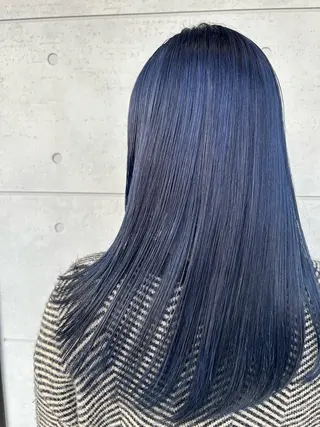 ロング カラー 山本 愛華のヘアスタイル