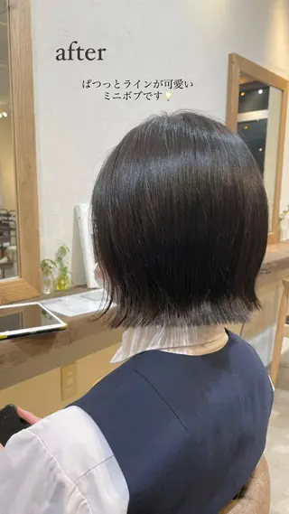 ショート カラー Takanishi くすみベージュカラーのヘアスタイル