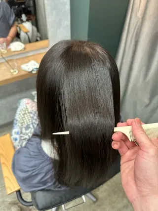 セミロング ルティア新宿縮毛 🐚山入端巧のヘアスタイル