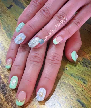 ネイル 4tunekick NAILS(フォーチュンキックネイルズ)所属・光森 淳子のネイルデザイン