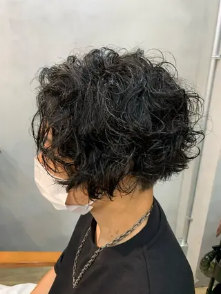ミディアム パーマ 宗近 拓磨のヘアスタイル
