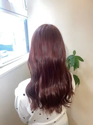 ロング カラー 伊藤 綾のヘアスタイル