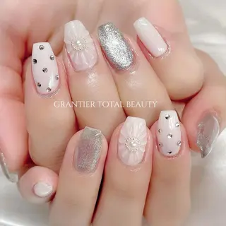 ネイル grantier beautyのネイルデザイン