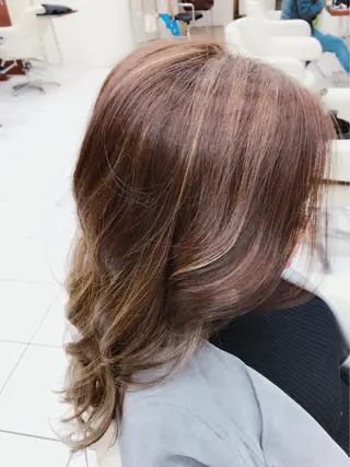 カラー 永井龍🫧金山🫧 徒歩1分🚶のヘアスタイル