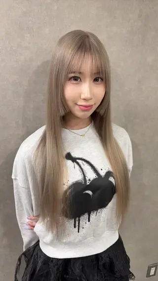 ロング カラー がわ/推し髪 /ブリーチカラーのヘアスタイル