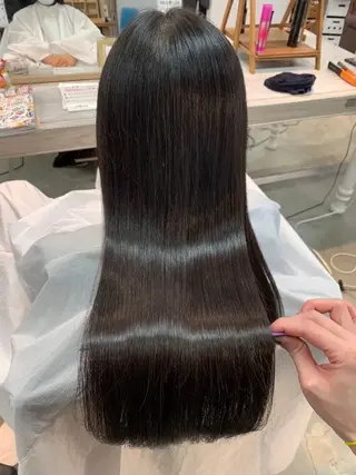 ロング Ainoasoins水道橋店所属・伊達 紫月のヘアスタイル