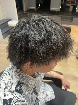 パーマ メンズ 髙木 翌のヘアスタイル
