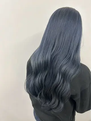ロング カラー vince hinataのヘアスタイル