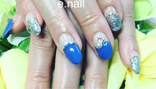 ネイル e.nail所属・和賀井 恵理のネイルデザイン