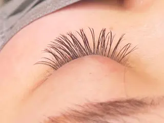 マツエク・マツパ My+ Yukaのネイルデザイン