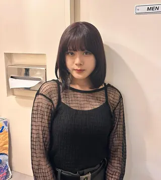 ミディアム カラー 喜友名 夏海のヘアスタイル